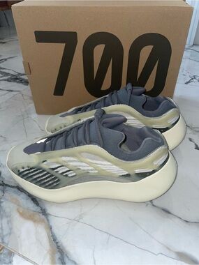 adidas Yeezy 700 V3 Azael Original Sneakers
